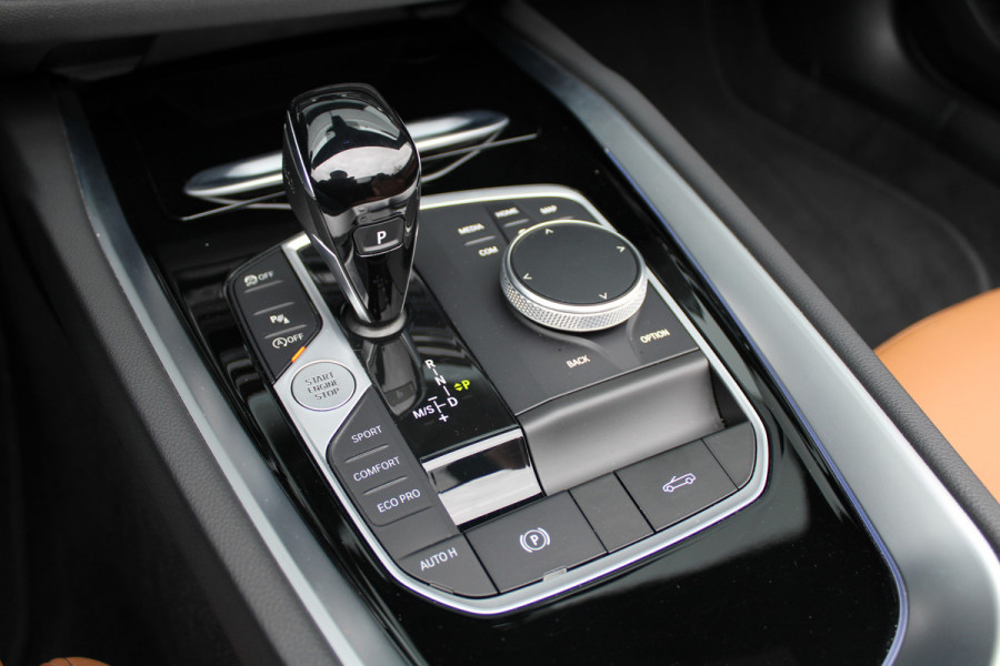 BMW Z4 Roadster sDrive20i High Executive | NIEUWSTAAT! | M-SPORT | KEYLESS | STUURVERW | SFEER | CAMERA | LED | ALARM KLASSE 3 |