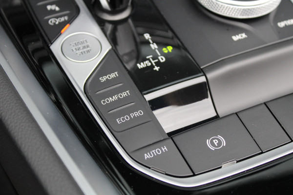 BMW Z4 Roadster sDrive20i High Executive | NIEUWSTAAT! | M-SPORT | KEYLESS | STUURVERW | SFEER | CAMERA | LED | ALARM KLASSE 3 |