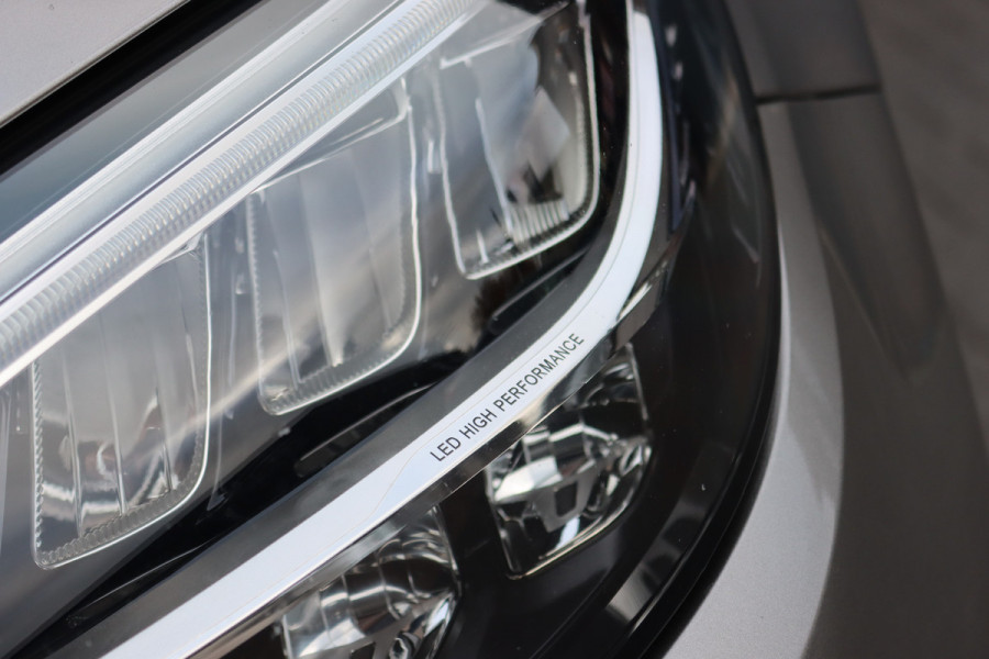 Mercedes-Benz C-Klasse 180 Business Solution AMG | Camera | Leder | High Performance LED | Stoelverwarming | 18'' inch | Inparkeerpakket |