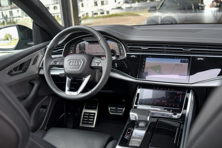 Audi Q8 60 TFSI e quattro Pro Line S Competition. RS Zetels, Softclose, Pano, Koeling, B&O, 360 3D, Trekh, HUD, Keyless, Stuurvw!