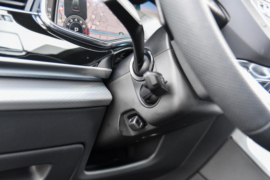 Audi Q8 60 TFSI e quattro Pro Line S Competition. RS Zetels, Softclose, Pano, Koeling, B&O, 360 3D, Trekh, HUD, Keyless, Stuurvw!