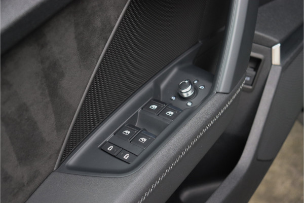 Audi S3 Sportback 2.0 TFSI Quattro Edition One **Massage/Pano/HUD/Glascoating/PPF/Matrix**