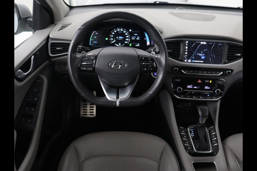 Hyundai IONIQ 1.6 GDI PHEV Premium | Stoelventilatie | Leder | Adaptive cruise | Bi-Xenon | Achterbankverwarming | Carplay | Keyless | Navigatie | Climate control | Stuurverwarming | Plug In