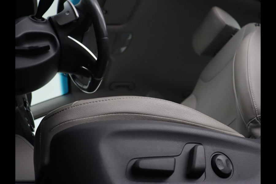 Hyundai IONIQ 1.6 GDI PHEV Premium | Stoelventilatie | Leder | Adaptive cruise | Bi-Xenon | Achterbankverwarming | Carplay | Keyless | Navigatie | Climate control | Stuurverwarming | Plug In