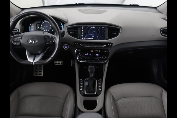 Hyundai IONIQ 1.6 GDI PHEV Premium | Stoelventilatie | Leder | Adaptive cruise | Bi-Xenon | Achterbankverwarming | Carplay | Keyless | Navigatie | Climate control | Stuurverwarming | Plug In