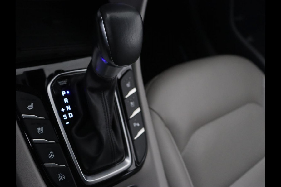 Hyundai IONIQ 1.6 GDI PHEV Premium | Stoelventilatie | Leder | Adaptive cruise | Bi-Xenon | Achterbankverwarming | Carplay | Keyless | Navigatie | Climate control | Stuurverwarming | Plug In