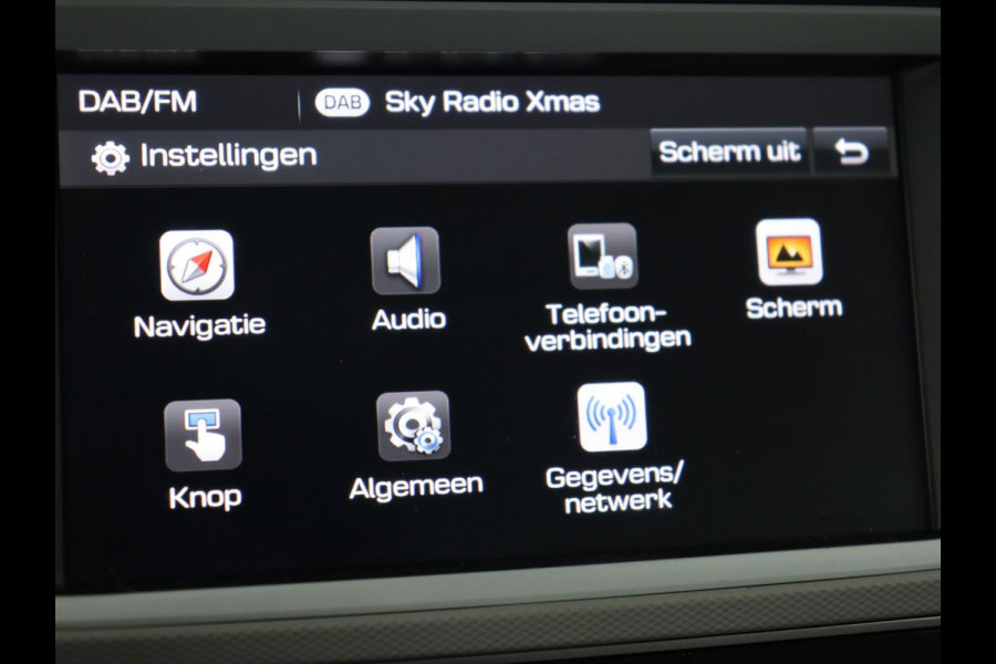 Hyundai IONIQ 1.6 GDI PHEV Premium | Stoelventilatie | Leder | Adaptive cruise | Bi-Xenon | Achterbankverwarming | Carplay | Keyless | Navigatie | Climate control | Stuurverwarming | Plug In