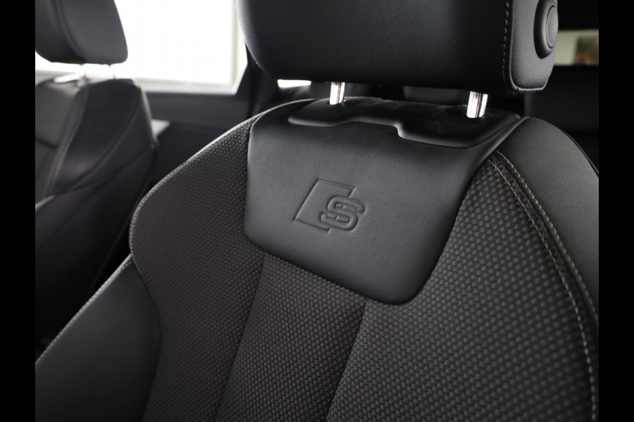 Audi A4 Avant 40 TFSI S edition Competition 204 pk S-tronic |  Private lease vanaf € 686,- per maand  | Verlengde garantie | Navigatie | Elektr. trekhaak | Parkeersensoren | Cruise control | Stoelverwarming | LED koplampen |