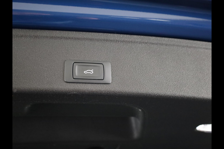 Audi A4 Avant 40 TFSI S edition Competition 204 pk S-tronic |  Private lease vanaf € 686,- per maand  | Verlengde garantie | Navigatie | Elektr. trekhaak | Parkeersensoren | Cruise control | Stoelverwarming | LED koplampen |