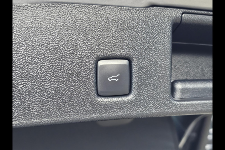 Ford Kuga 2.5 FHEV Active X 190pk | Driver Assistance Pack | Winterpack | Technology Pack | Panoramadak | Geen Stekker Nodig | All Season banden