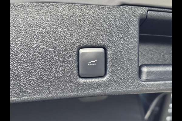 Ford Kuga 2.5 FHEV Active X 190pk | Driver Assistance Pack | Winterpack | Technology Pack | Panoramadak | Geen Stekker Nodig | All Season banden