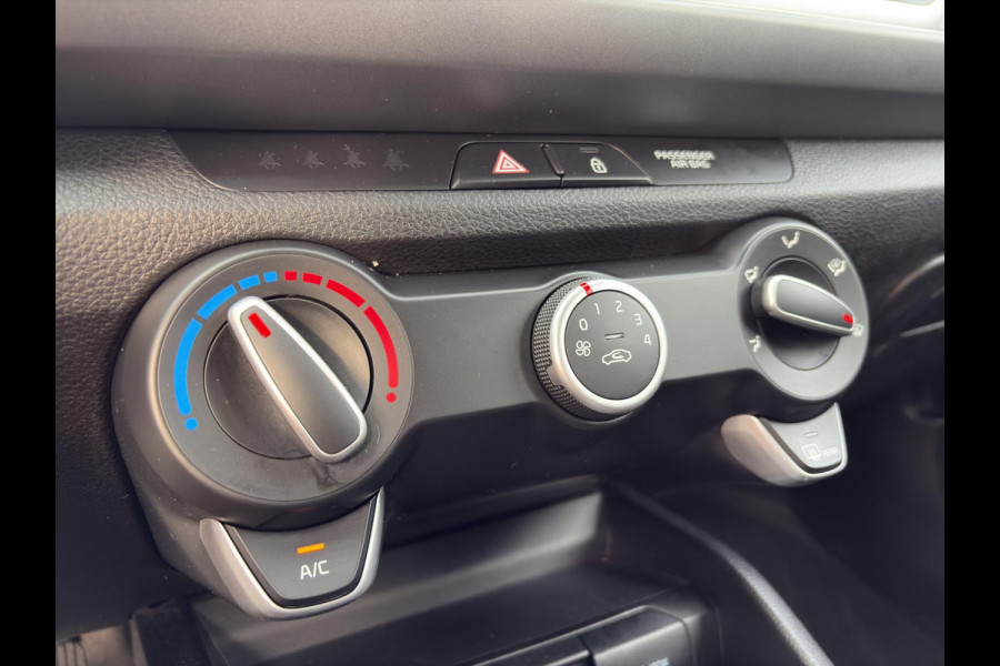 Kia Rio 1.0 TGDI ComfortPlusLine Navigator Navi | Camera | Apple Carplay & Android Auto | Cruise | Airco | Bluetooth |