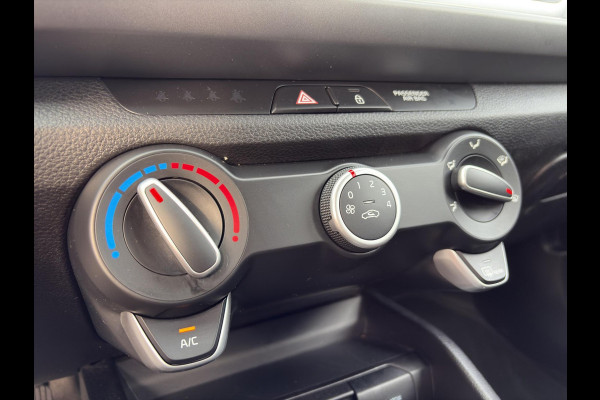 Kia Rio 1.0 TGDI ComfortPlusLine Navigator Navi | Camera | Apple Carplay & Android Auto | Cruise | Airco | Bluetooth |