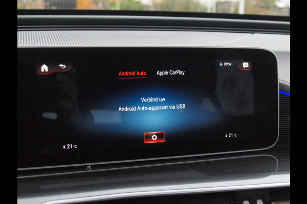 Mercedes-Benz EQC 400 4MATIC Business Solution 80 kWh | Schuifdak | Camera | Apple Carplay | Treeplanken | NL-Auto |