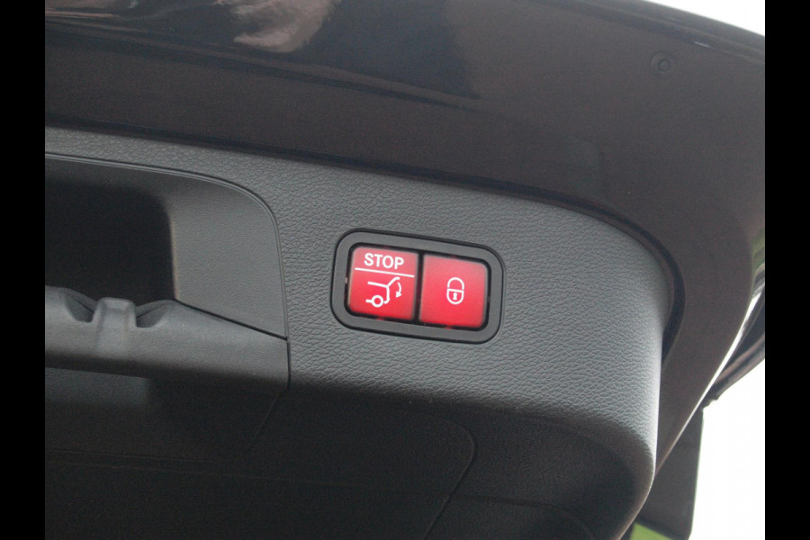 Mercedes-Benz EQC 400 4MATIC Business Solution 80 kWh | Schuifdak | Camera | Apple Carplay | Treeplanken | NL-Auto |