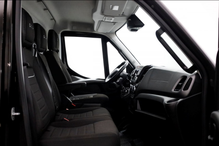 Iveco Daily 35S18 3.0 180pk L4H2 Maxi HiMatic Automaat ACC/LED/Camera/Air-Pro Luchtvering 02-2023