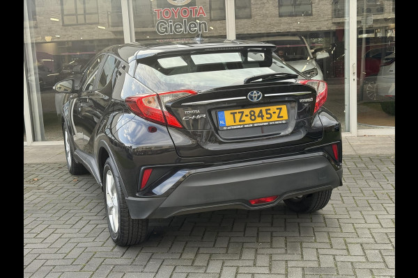 Toyota C-HR 1.8 Hybrid Dynamic | Navigatie, Dodehoekherkenning, Parkeersensoren, Stoelverwarming, Chroom pakket!