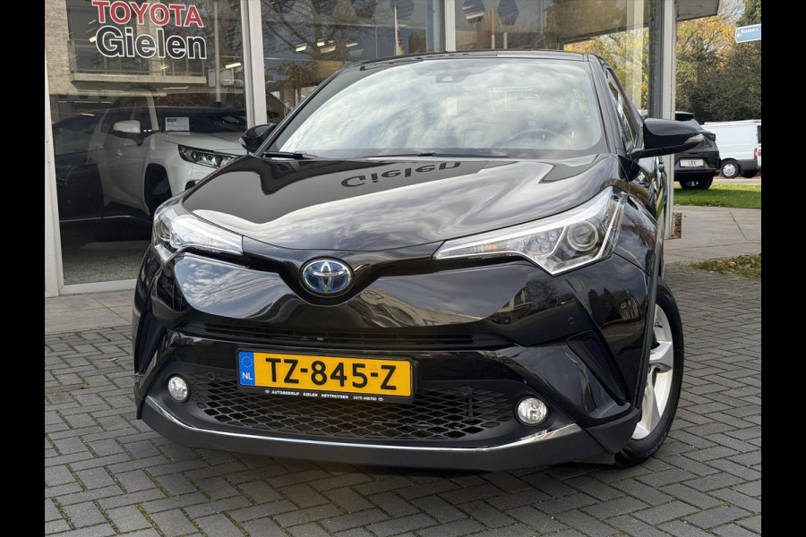 Toyota C-HR 1.8 Hybrid Dynamic | Navigatie, Dodehoekherkenning, Parkeersensoren, Stoelverwarming, Chroom pakket!