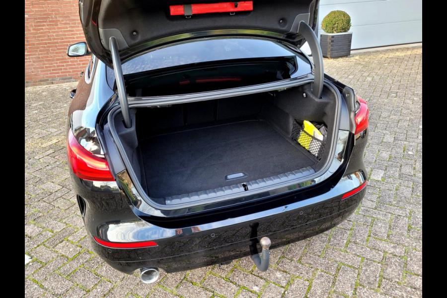 BMW 2 Serie Gran Coupé 218i Luxury Line - Business Edition Plus