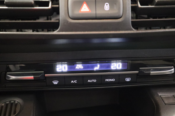 Citroën Berlingo 1.2 PureTech Shine XTR Panoramadak CruiseControl Trekhaak