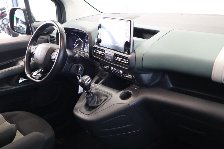 Citroën Berlingo 1.2 PureTech Shine XTR Panoramadak CruiseControl Trekhaak