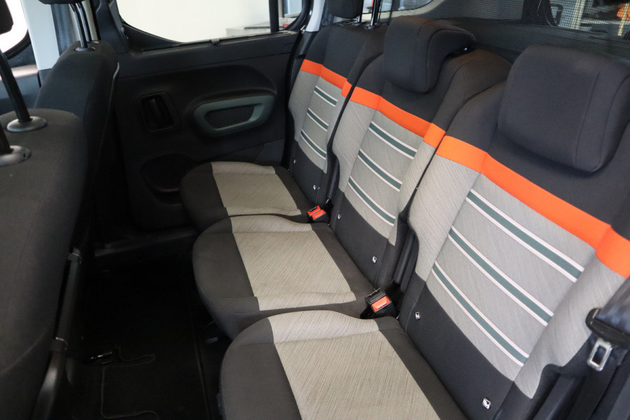 Citroën Berlingo 1.2 PureTech Shine XTR Panoramadak CruiseControl Trekhaak