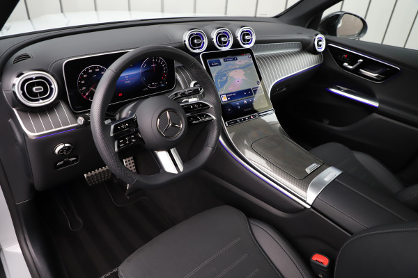 Mercedes-Benz GLC 300e AMG 4-Matic | 313PK | Pano | Sfeerverlichting | Distronic | Memory | Stuurwielverw. | Standkachel | Trekhaak | 2025.