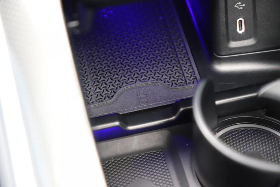 Mercedes-Benz GLC 300e AMG 4-Matic | 313PK | Pano | Sfeerverlichting | Distronic | Memory | Stuurwielverw. | Standkachel | Trekhaak | 2025.