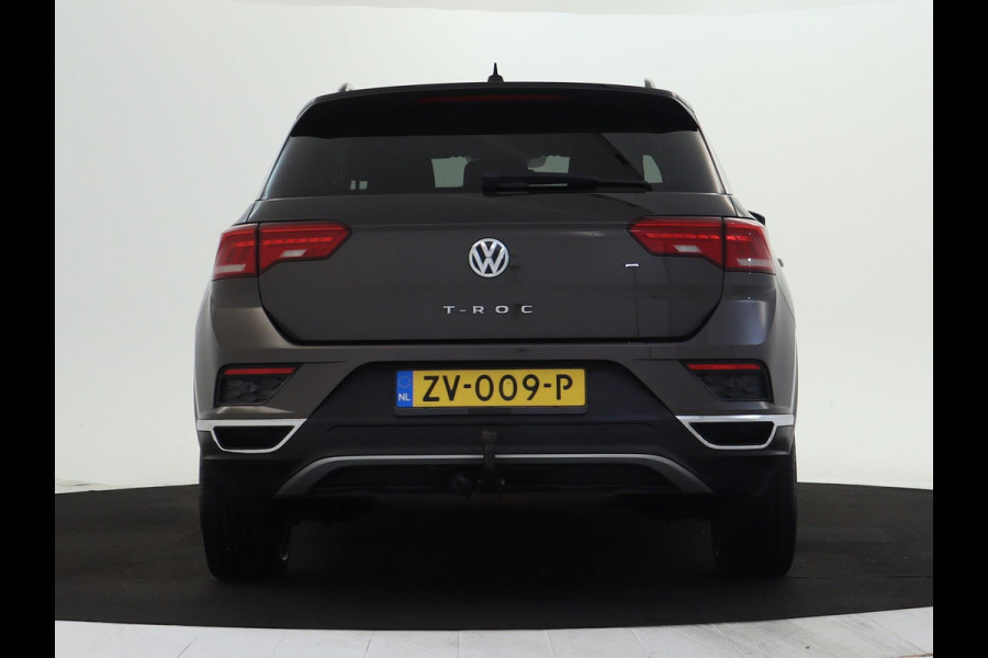 Volkswagen T-Roc 1.0 TSI Style CarPlay | El.kofferklep | Trekhaak | Navi