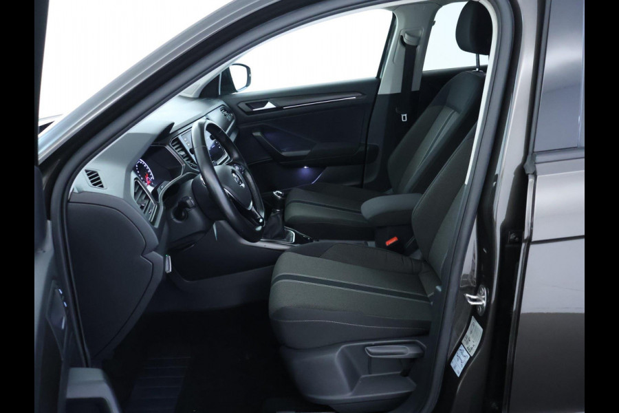 Volkswagen T-Roc 1.0 TSI Style CarPlay | El.kofferklep | Trekhaak | Navi