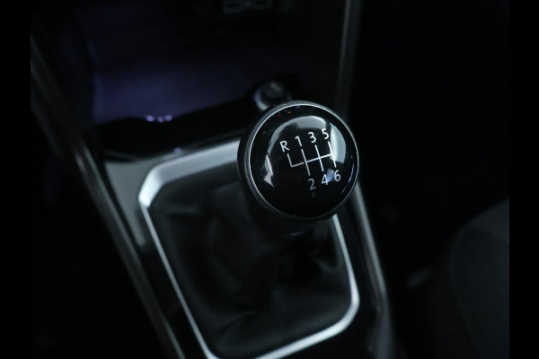 Volkswagen T-Roc 1.0 TSI Style CarPlay | El.kofferklep | Trekhaak | Navi