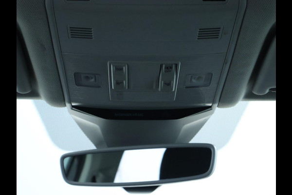 Volkswagen T-Roc 1.0 TSI Style CarPlay | El.kofferklep | Trekhaak | Navi