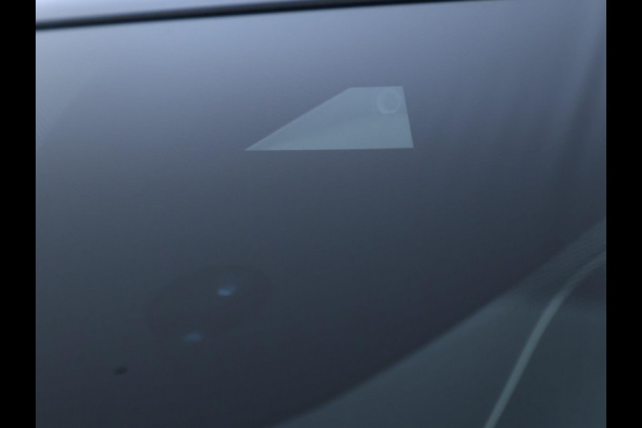 Volkswagen T-Roc 1.0 TSI Style CarPlay | El.kofferklep | Trekhaak | Navi