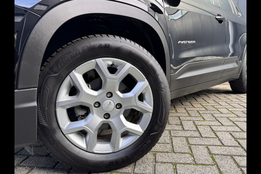 Jeep Avenger 1.2 Altitude | Winterpack | JBL Audio | Camera | Carplay/Android | Cruise control