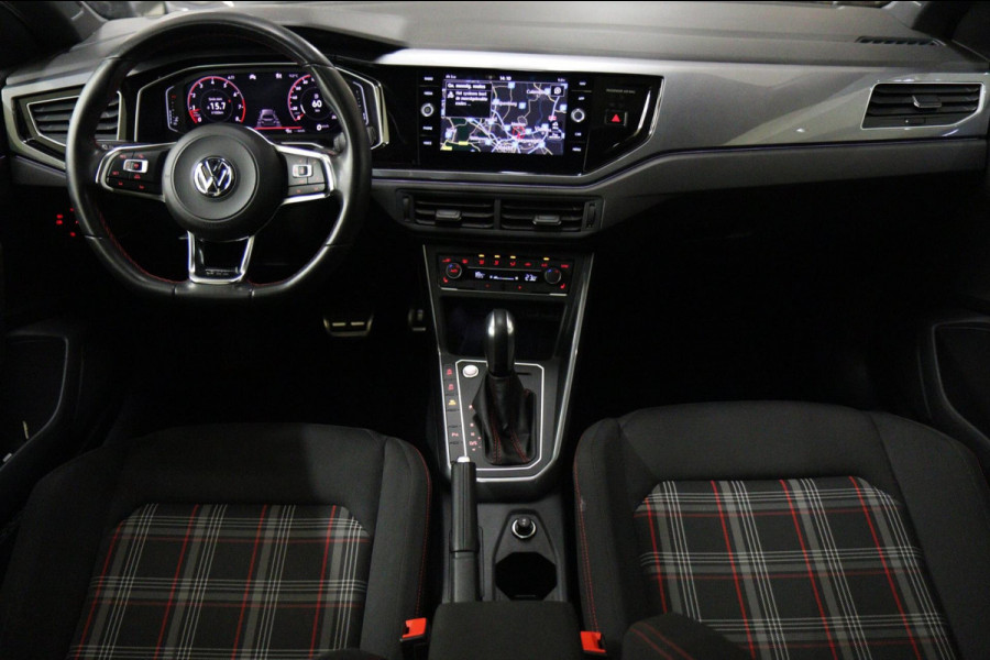 Volkswagen Polo 2.0 TSI GTI PANO/CARPLAY/KEYLESS/ACC/BEATS/SFEER/BLINDESPOT/VOL!