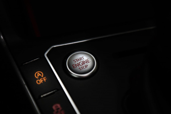 Volkswagen Polo 2.0 TSI GTI PANO/CARPLAY/KEYLESS/ACC/BEATS/SFEER/BLINDESPOT/VOL!