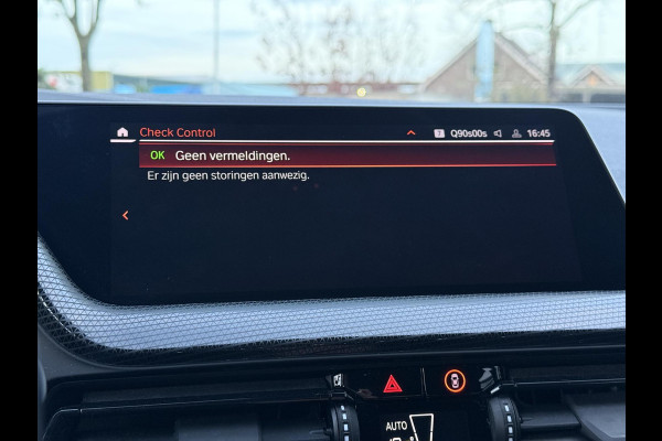 BMW 1-serie 118i Aut. Exe Sportline M-Int | Trekhaak | Facelift | Virtual Cockpit |