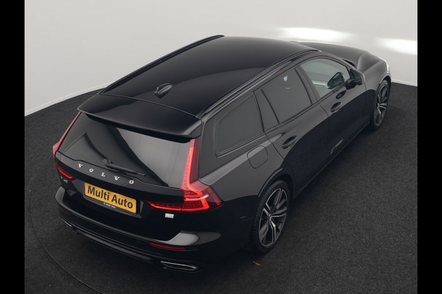 Volvo V60 T6 Recharge AWD R-Design Plug In Hybrid 340pk Dealer O.H. PHEV | Trekhaak Af Fabriek | Adaptive Cruise | Camera | Harman & Kardon | Lederen Sportstoelen Memory & Verwarmd | Apple Carplay | Navigatie | Stuur Verwarmd | Blis | Keyless | DAB |