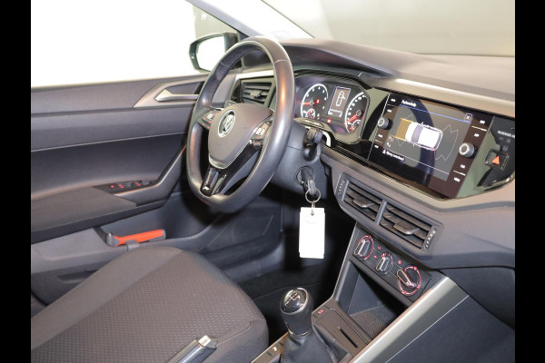 Volkswagen Polo 1.0 TSI R-Line Edition 95 pk | Airco | Parkeersensoren | Adaptieve cruise control | Licht- en zicht pakket | R-Line exterieur |