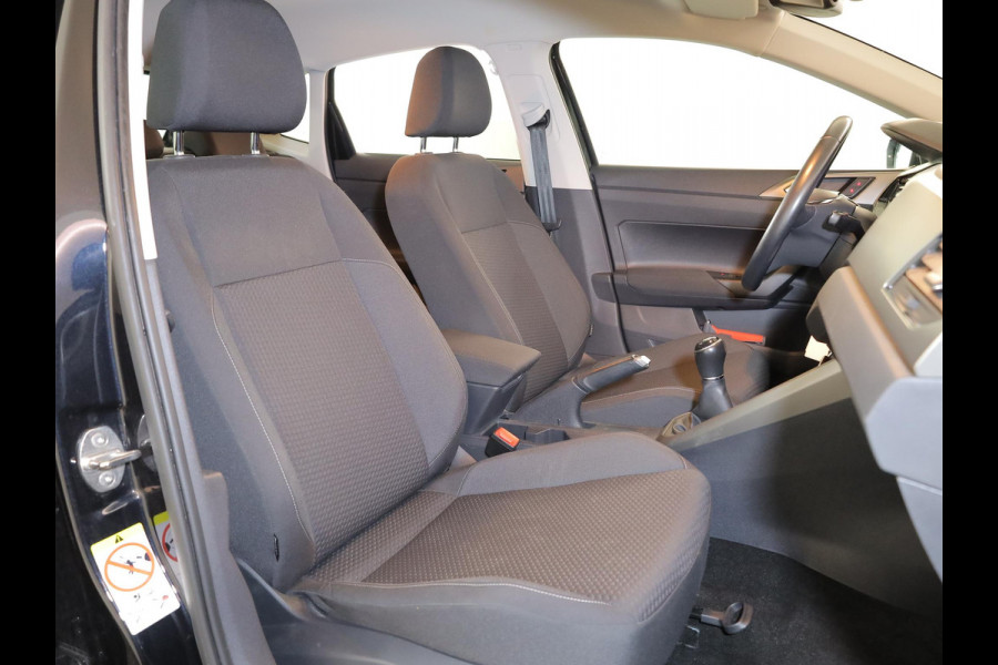 Volkswagen Polo 1.0 TSI R-Line Edition 95 pk | Airco | Parkeersensoren | Adaptieve cruise control | Licht- en zicht pakket | R-Line exterieur |