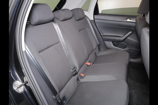 Volkswagen Polo 1.0 TSI R-Line Edition 95 pk | Airco | Parkeersensoren | Adaptieve cruise control | Licht- en zicht pakket | R-Line exterieur |