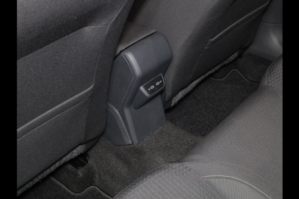 Volkswagen Polo 1.0 TSI R-Line Edition 95 pk | Airco | Parkeersensoren | Adaptieve cruise control | Licht- en zicht pakket | R-Line exterieur |