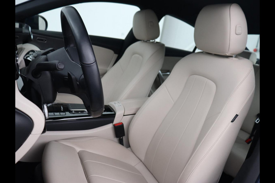 Mercedes-Benz CLA-Klasse 250e Luxury Line | Leder | Trekhaak | Carplay | Stoelverwarming | Widescreen | Camera | Stuurverwarming | Navigatie | Park Assist | Cruise control | PHEV | Plug In