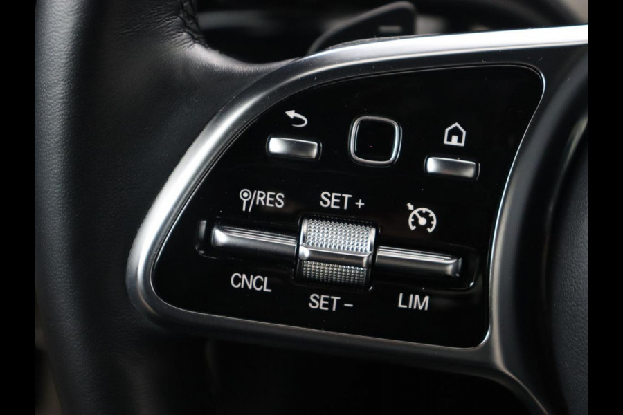 Mercedes-Benz CLA-Klasse 250e Luxury Line | Leder | Trekhaak | Carplay | Stoelverwarming | Widescreen | Camera | Stuurverwarming | Navigatie | Park Assist | Cruise control | PHEV | Plug In