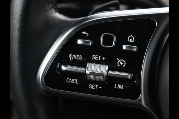 Mercedes-Benz CLA-Klasse 250e Luxury Line | Leder | Trekhaak | Carplay | Stoelverwarming | Widescreen | Camera | Stuurverwarming | Navigatie | Park Assist | Cruise control | PHEV | Plug In