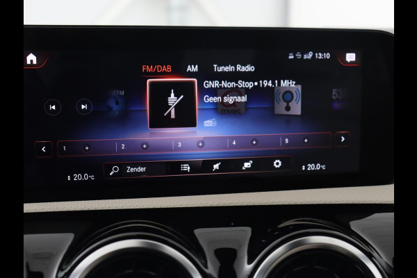 Mercedes-Benz CLA-Klasse 250e Luxury Line | Leder | Trekhaak | Carplay | Stoelverwarming | Widescreen | Camera | Stuurverwarming | Navigatie | Park Assist | Cruise control | PHEV | Plug In