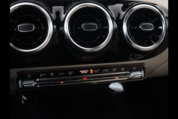 Mercedes-Benz CLA-Klasse 250e Luxury Line | Leder | Trekhaak | Carplay | Stoelverwarming | Widescreen | Camera | Stuurverwarming | Navigatie | Park Assist | Cruise control | PHEV | Plug In