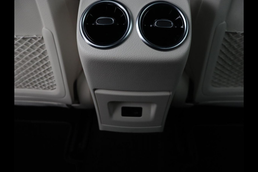 Mercedes-Benz CLA-Klasse 250e Luxury Line | Leder | Trekhaak | Carplay | Stoelverwarming | Widescreen | Camera | Stuurverwarming | Navigatie | Park Assist | Cruise control | PHEV | Plug In