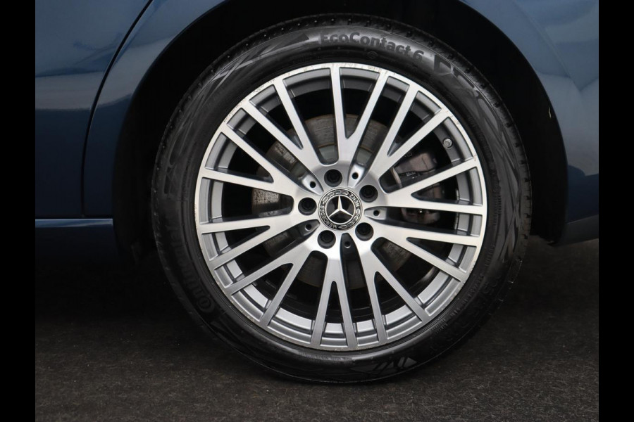 Mercedes-Benz CLA-Klasse 250e Luxury Line | Leder | Trekhaak | Carplay | Stoelverwarming | Widescreen | Camera | Stuurverwarming | Navigatie | Park Assist | Cruise control | PHEV | Plug In