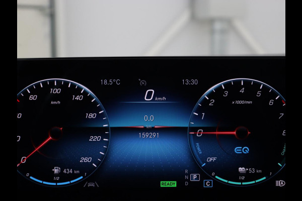 Mercedes-Benz A-Klasse 250e AMG Limited | Panoramadak | Matrix LED | Keyless | Stoelverwarming | Memory | Camera | Navigatie | Leder/Alcantara | Sfeerverlichting | Park Assist | PHEV | Plug In